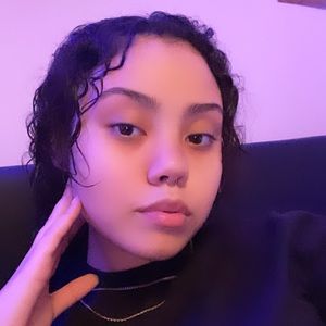 Meet your Posher, Tay